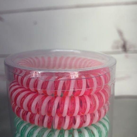 Love In‎ The Air 12 Count Cord Style Bracelets - Picture 4 of 8